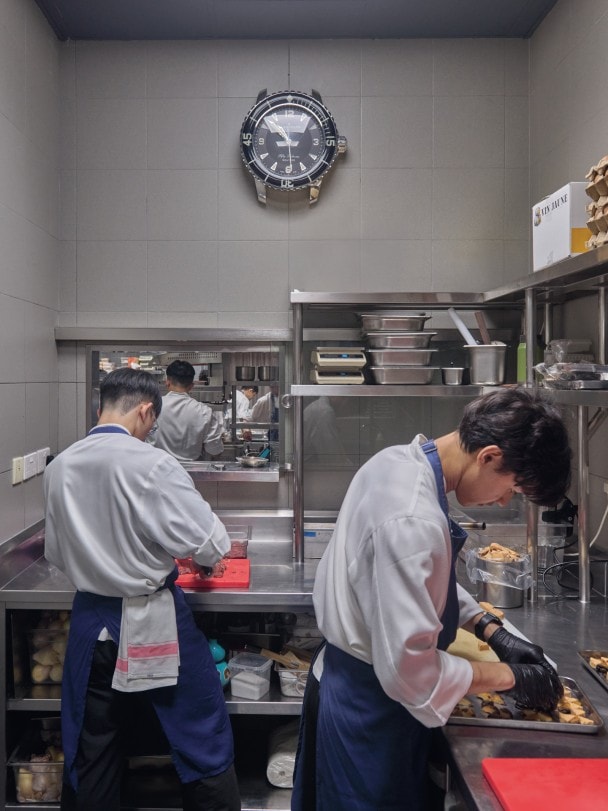 Chef JULIEN ROYER  Singapore