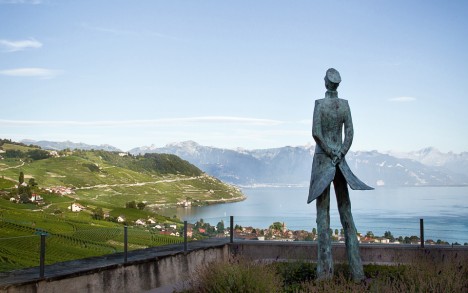 Grandvaux rinde homenaje a la memoria del dibujante Hugo Pratt, creador del personaje de historietas Corto Maltés, conver tido en estatua.
